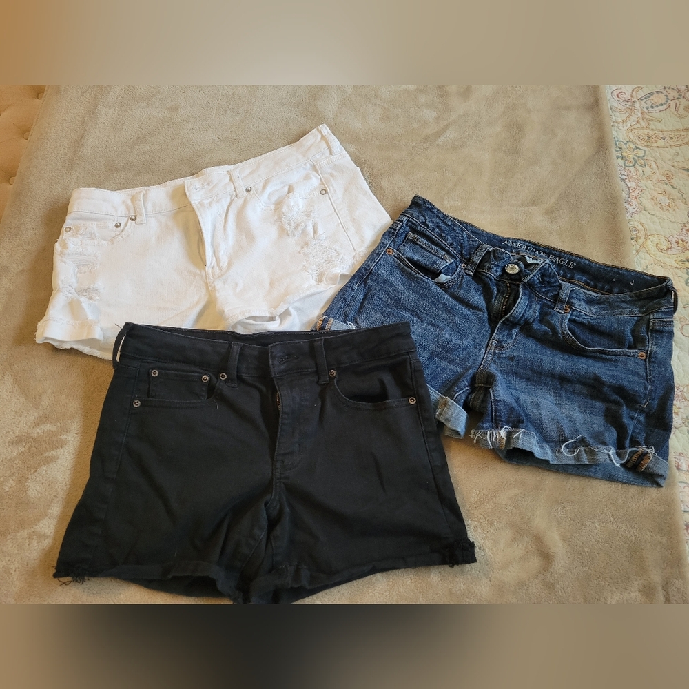 Set Of 3 American Eagle Shorts